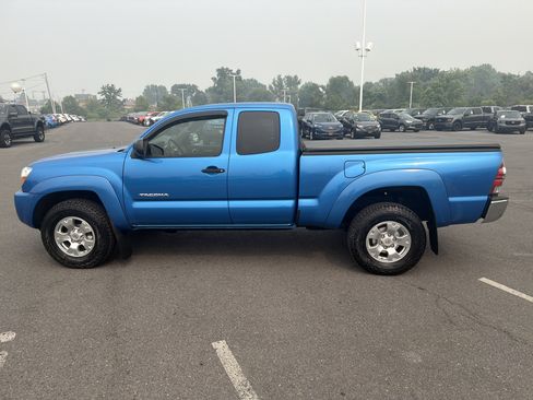 Used 2011 Toyota Tacoma 4x4 Access Cab V6 w/ SR5 Pkg #2 image 7