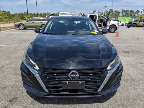 Used 2024 Nissan Altima 2.5 SV image 14