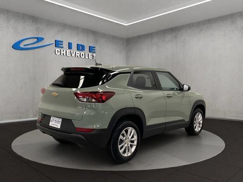 New 2026 Chevrolet TrailBlazer LS w/ LS Convenience Package AWD/4WD image 4