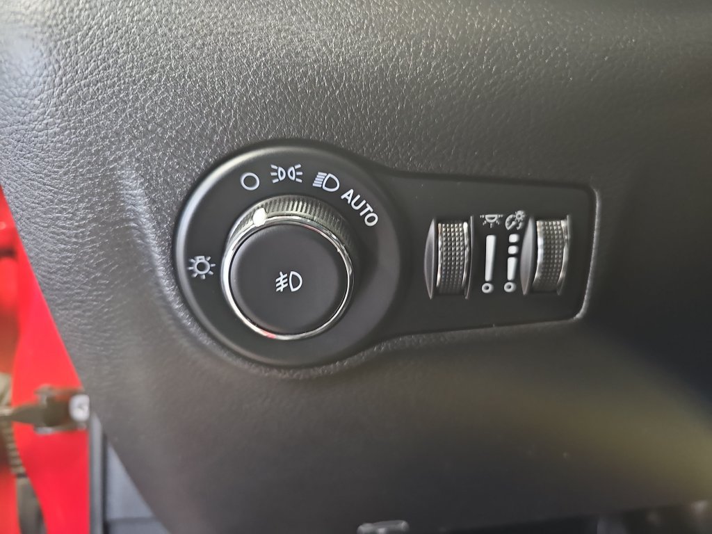 Used 2023 Jeep Compass Limited AWD/4WD image 23