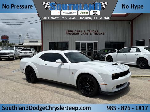 Used 2023 Dodge Challenger R/T Scat Pack RWD image 1