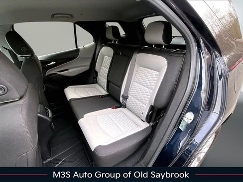 Used 2021 Chevrolet Equinox LT image 22