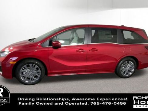 New 2026 Honda Odyssey Touring image 5