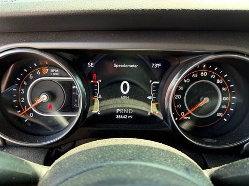 Used 2020 Jeep Gladiator Sport w/ Quick Order Package 24S AWD/4WD image 7
