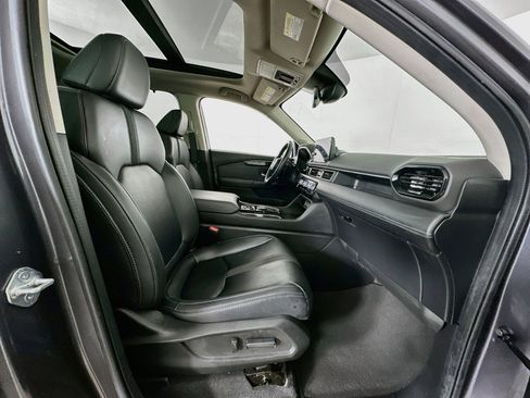 Used 2023 Honda Pilot Touring image 34
