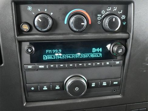 Used 2020 Chevrolet Express 2500 Work Van w/ Driver Convenience Package image 8