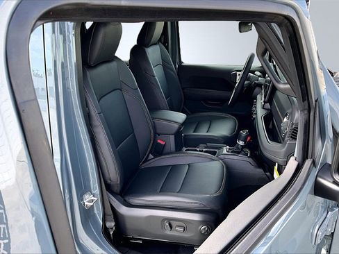 New 2026 Jeep Gladiator Sport image 14