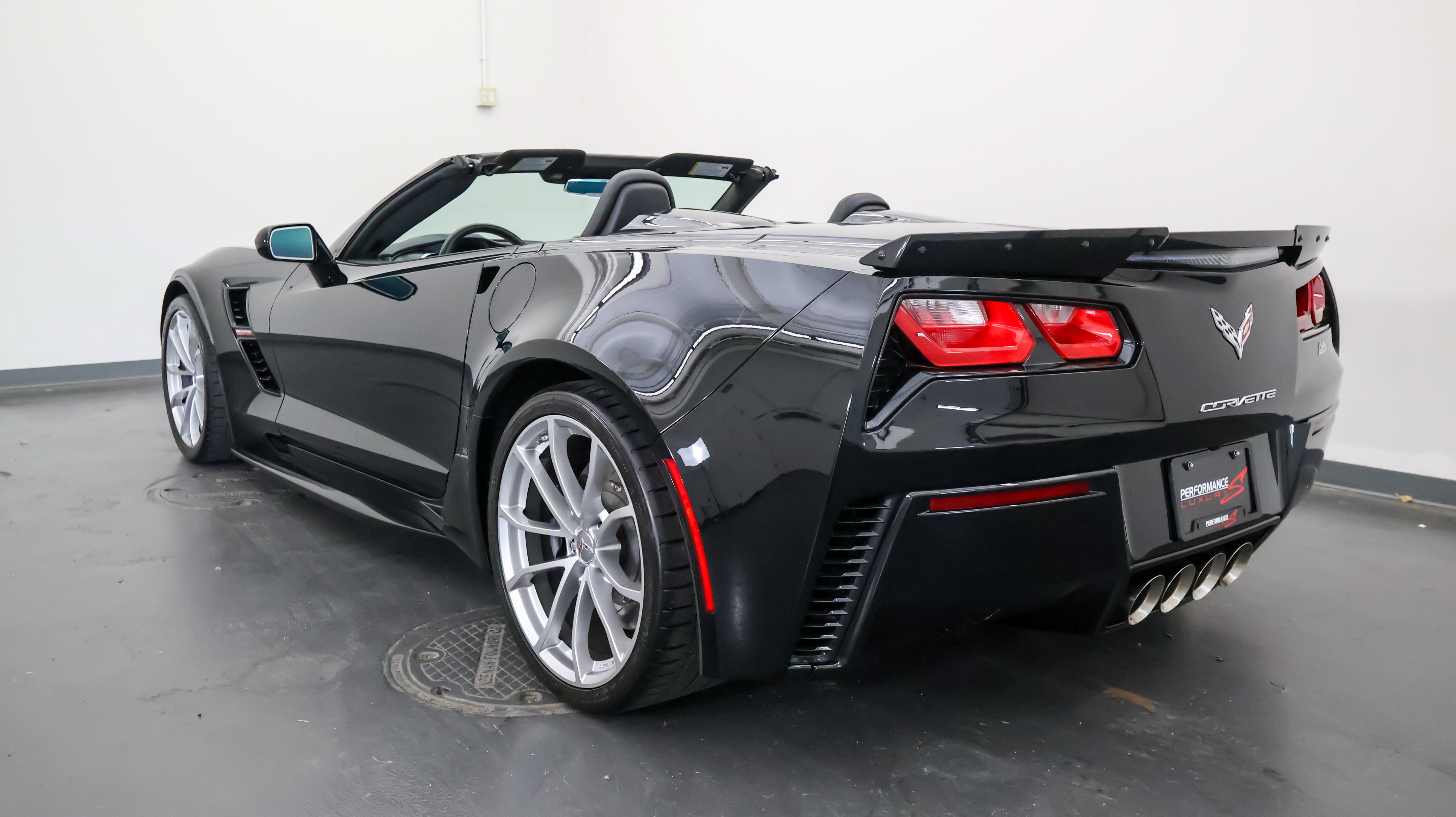 Used 2019 Chevrolet Corvette Grand Sport RWD image 6