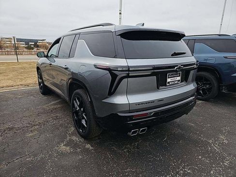 Used 2024 Chevrolet Traverse RS w/ LPO, Floor Liner Package image 3