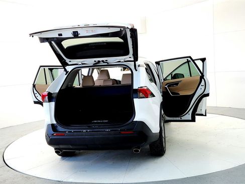 Certified 2024 Toyota RAV4 XLE image 11