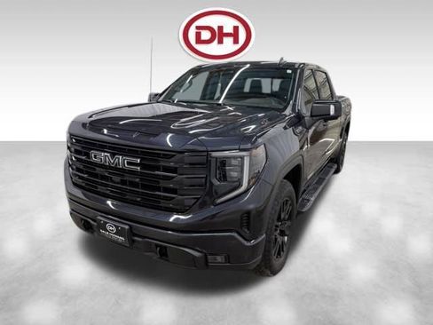 Used 2023 GMC Sierra 1500 Elevation w/ Elevation Premium Package image 10