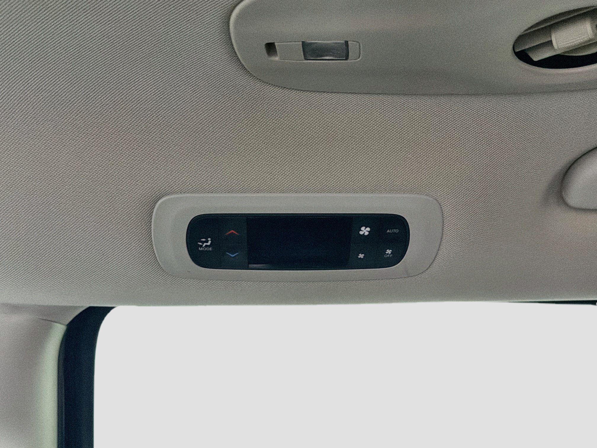 Used 2023 Chrysler Pacifica Touring-L FWD image 27