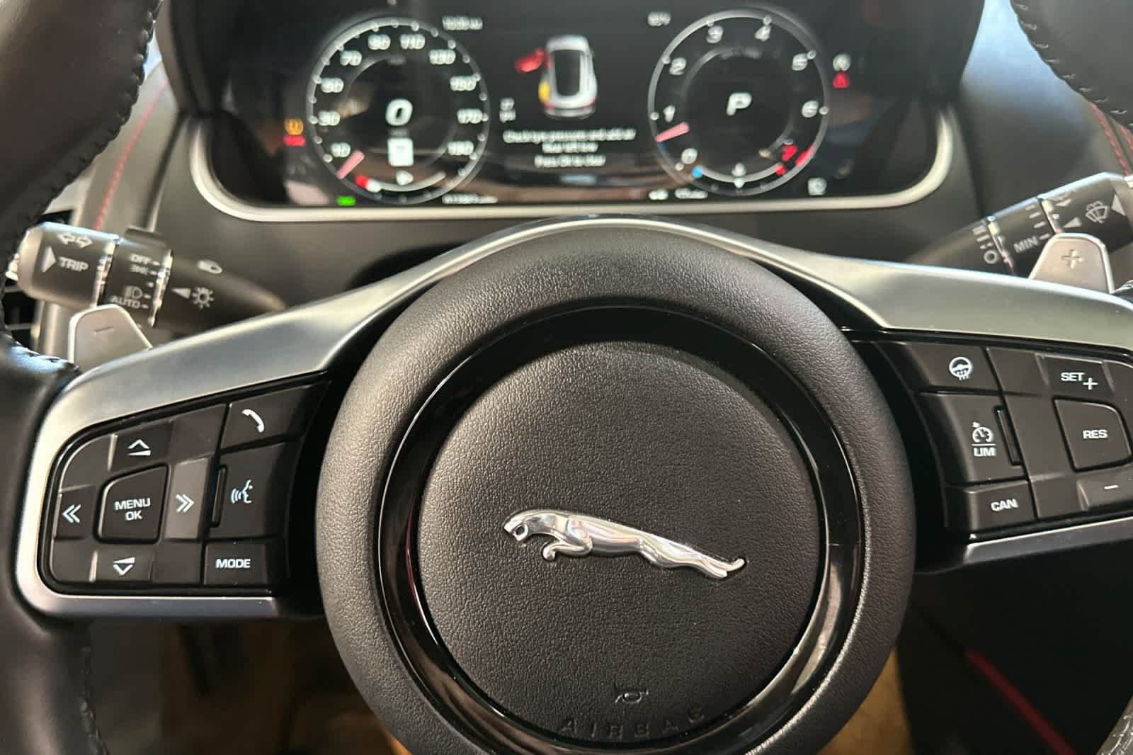 Used 2023 Jaguar F-TYPE R-Dynamic AWD/4WD image 26