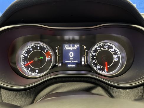 Used 2021 Jeep Cherokee Latitude image 17