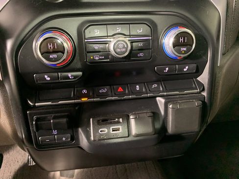 Used 2019 GMC Sierra 1500 SLT image 24