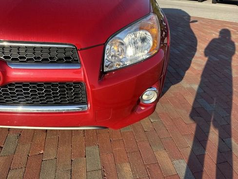 Used 2011 Toyota RAV4 Limited image 24