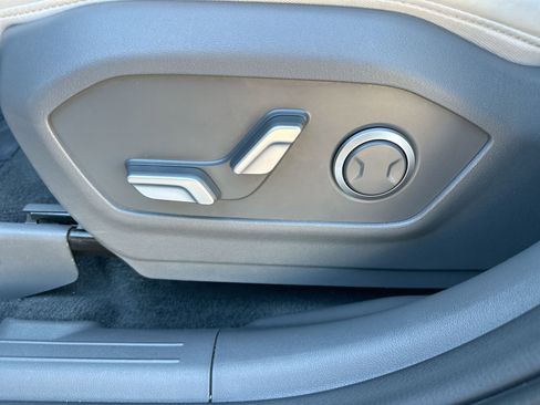 Used 2025 Hyundai Santa Fe SEL image 12