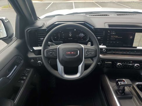 New 2026 GMC Sierra 1500 SLT w/ SLT Premium Package AWD/4WD image 11