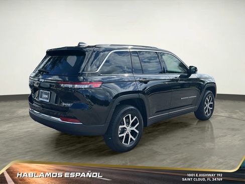 Used 2025 Jeep Grand Cherokee Limited image 6