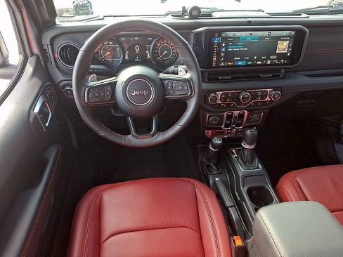 Used 2024 Jeep Wrangler Unlimited Rubicon 392 AWD/4WD image 11