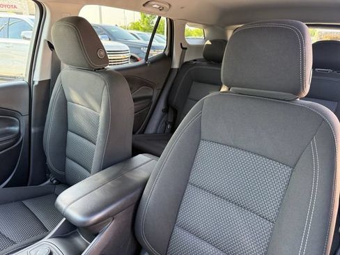 Used 2024 GMC Terrain SLE AWD/4WD image 14