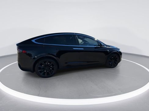Used 2018 Tesla Model X 100D image 2