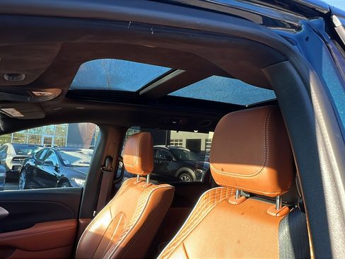 Used 2024 Chrysler Pacifica Pinnacle image 19