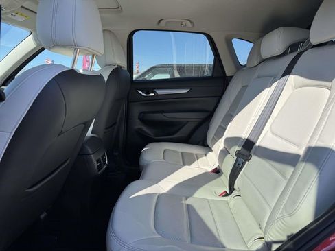 Used 2022 MAZDA CX-5 AWD 2.5 S w/ Preferred Package image 12