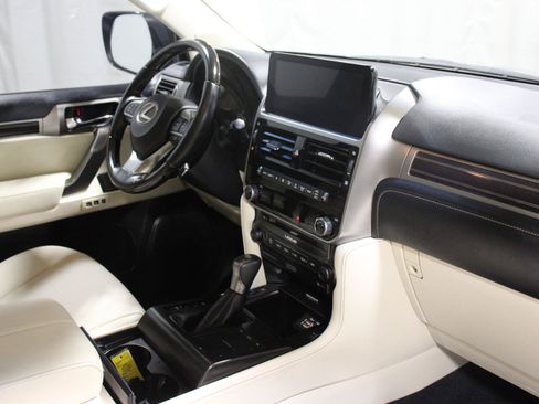 Used 2022 Lexus GX 460 Premium w/ Premium Plus Package AWD/4WD image 7