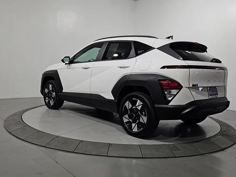 Certified 2025 Hyundai Kona SEL AWD/4WD image 3