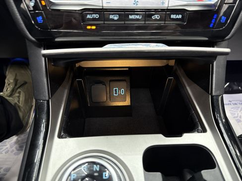 Used 2023 Ford Explorer ST w/ ST Appearance Package AWD/4WD image 21