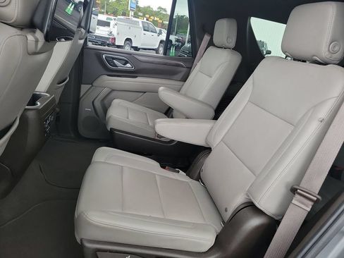 Used 2021 Chevrolet Tahoe Z71 w/ Z71 Off-Road Package AWD/4WD image 24