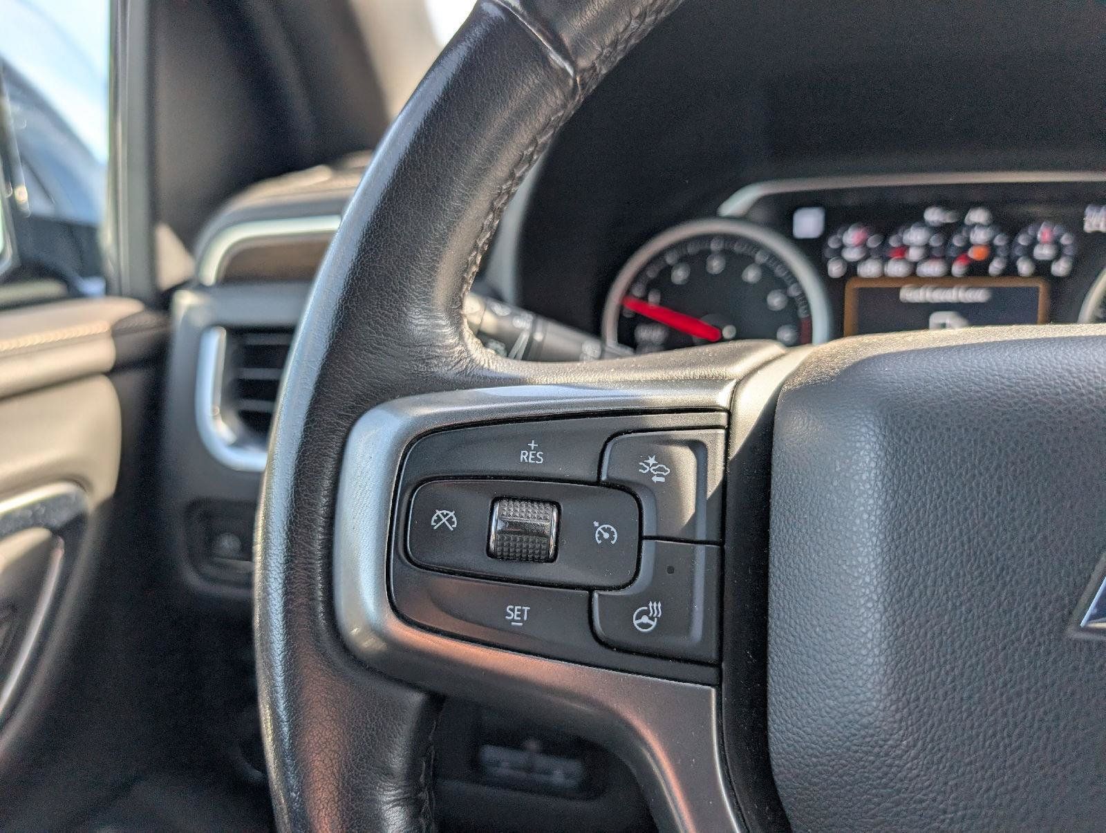 Used 2021 Chevrolet Tahoe Premier w/ Premium Package AWD/4WD image 13
