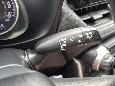 Used 2022 Toyota RAV4 LE AWD/4WD image 26