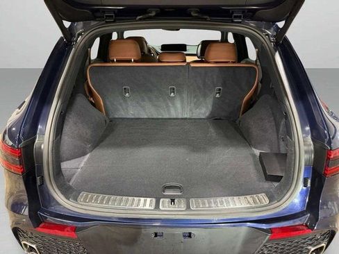 Used 2025 Genesis GV70 2.5T w/ Advanced Package image 31