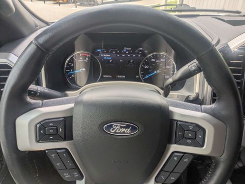 Used 2022 Ford F250 Lariat w/ Lariat Ultimate Package AWD/4WD image 30