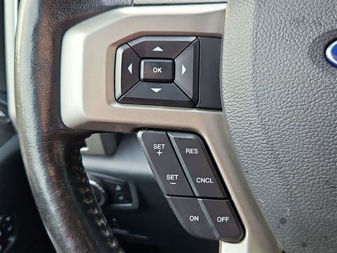 Used 2022 Ford F350 Lariat w/ FX4 Off-Road Package image 23