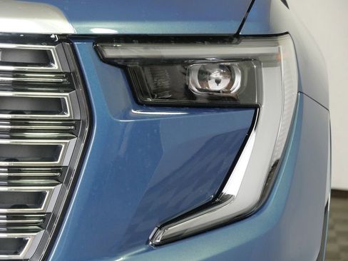New 2026 GMC Acadia Denali w/ Super Cruise Package AWD/4WD image 9