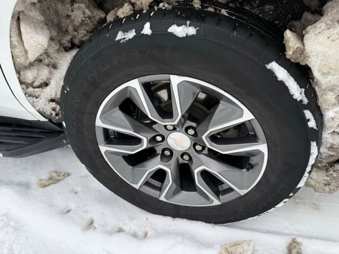 Used 2023 Chevrolet Tahoe LT w/ Luxury Package image 8