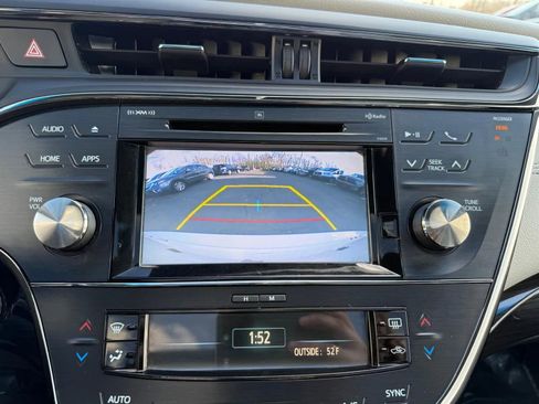 Used 2015 Toyota Avalon Limited image 17