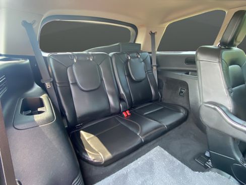 Used 2023 Lincoln Aviator AWD w/ Premium Package image 26