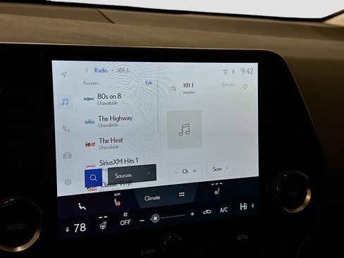 Used 2024 Lexus NX 350 NX 350h image 21