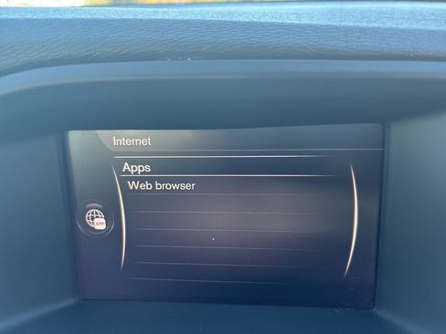 Used 2018 Volvo V60 T5 Dynamic w/ Vision Package image 39