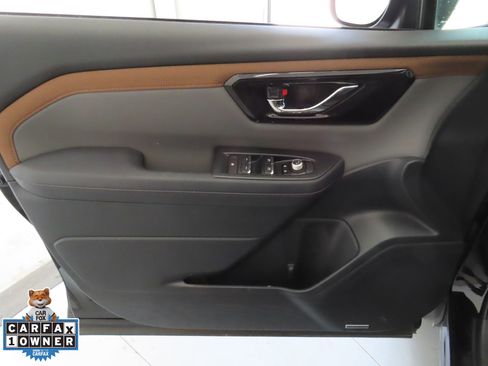 Used 2025 Subaru Forester Sport w/ Popular Package #1 image 12