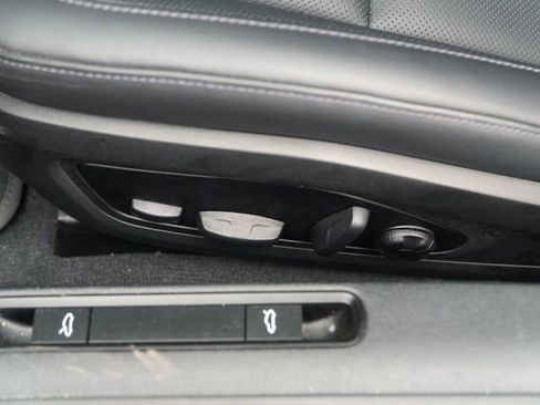 Certified 2025 Porsche 911 Carrera image 20