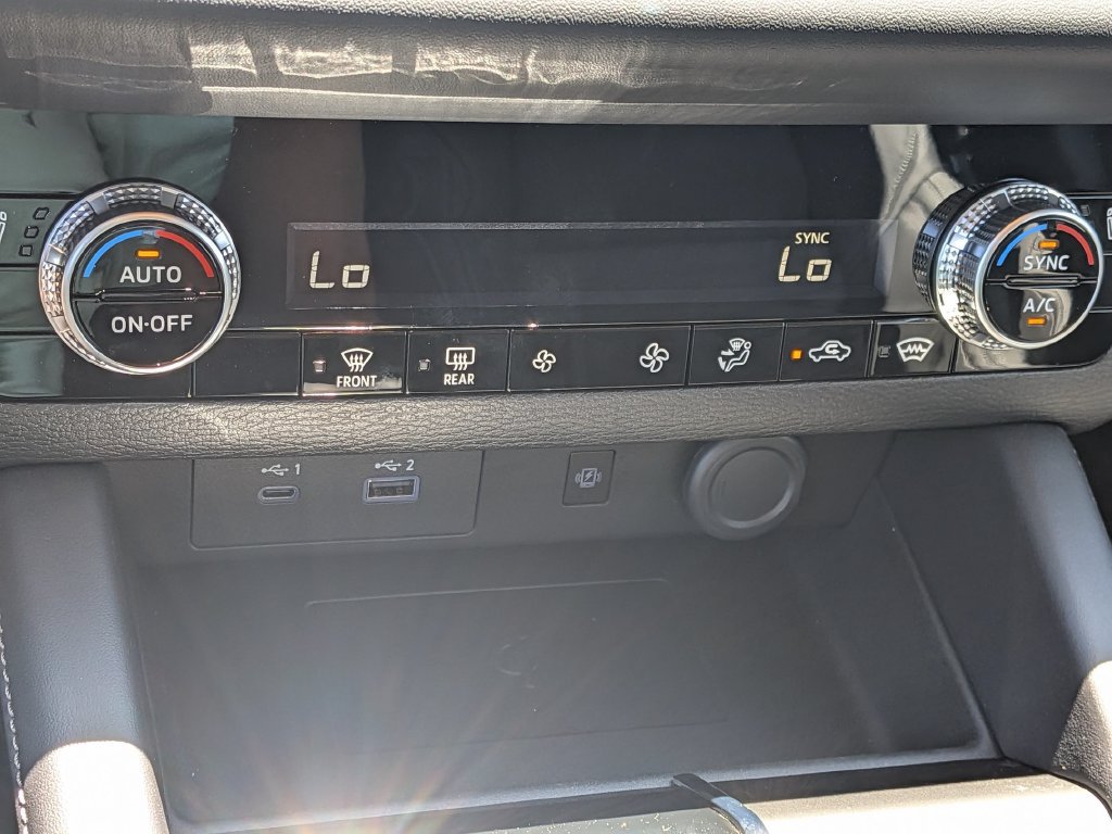 Used 2026 Nissan Rogue SL w/ Family Package AWD/4WD image 21