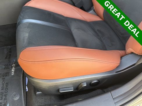 Used 2024 MAZDA MAZDA3 s image 29