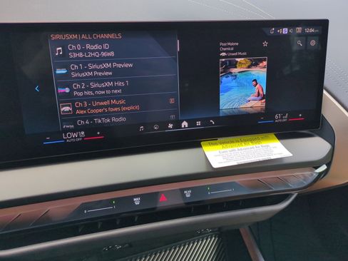 Used 2025 BMW X3 xDrive30i w/ Premium Package image 21