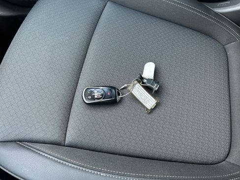 Used 2025 Buick Encore GX Preferred FWD image 18
