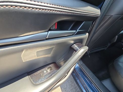 Used 2024 MAZDA MAZDA3 s FWD image 16